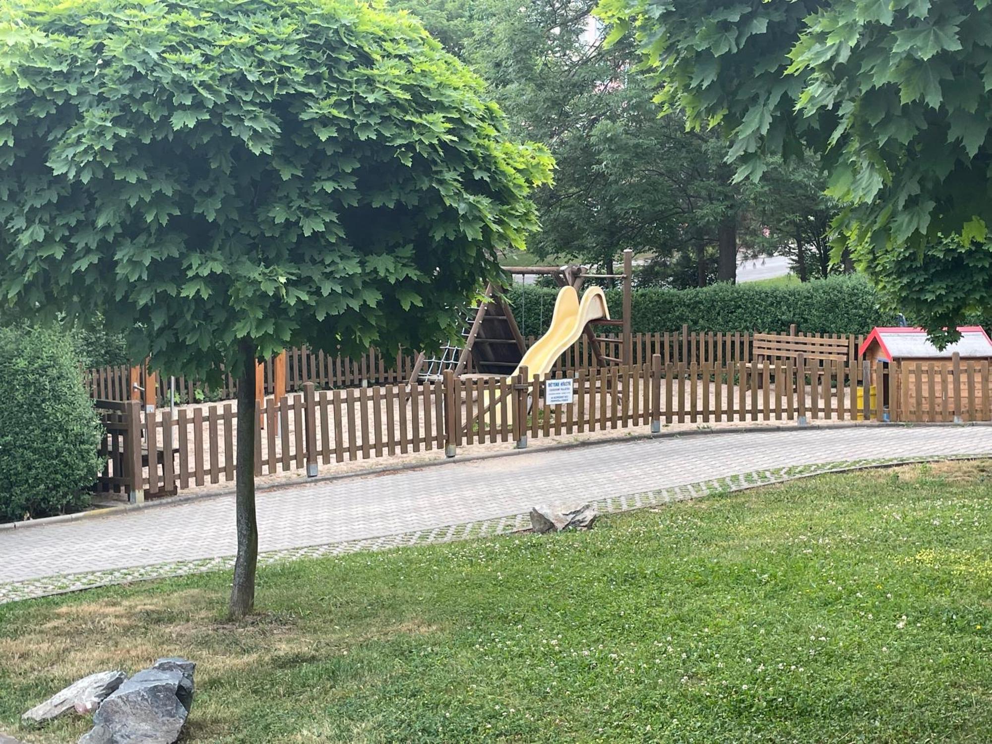 Monfas Apartment Provence In Прага Екстериор снимка